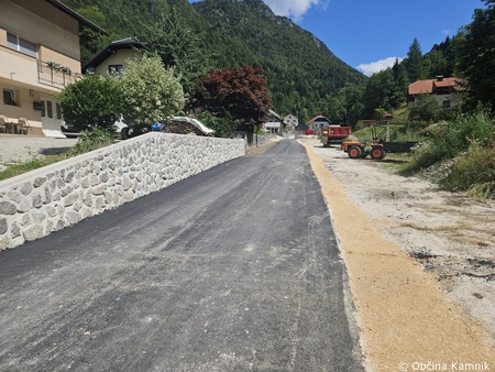 Sanacija poškodovanega cestišča skozi vas Krivčevo (4)
